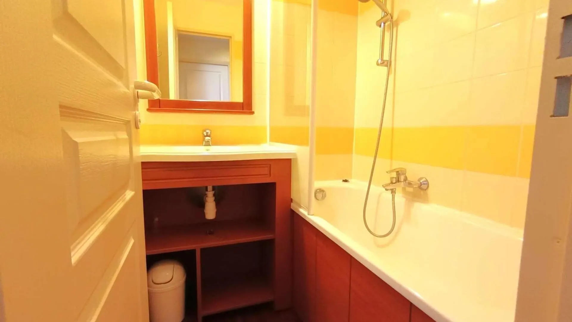 T2 A Saint-Lary-Soulan Avec Piscine Et Parking Pour 4 Pers. - Fr-1-457-358 Lägenhet 0*,